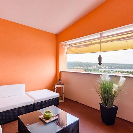 Studio Apartment Maslina Gornji Karin Exterior photo
