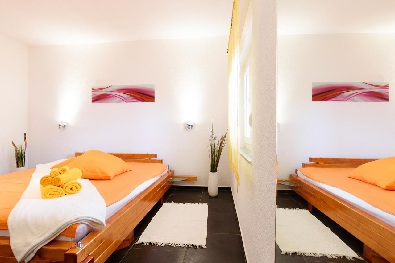Studio Apartment Maslina Gornji Karin Exterior photo